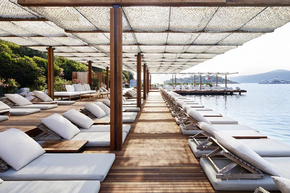 efe tente, efe tente gölge sistemleri, pergola, pergola sistemleri, otomatik pergola, bioclimatik pergola, tente sistemleri, ithal kasetli tente, mafsallı tente, dekoratif tente, gölgelendirme sistemleri, özel tasarım tente, teras kapatma, bahçe gölgelendirme, şezlong minderi, ahşap loca, kabana sistemleri