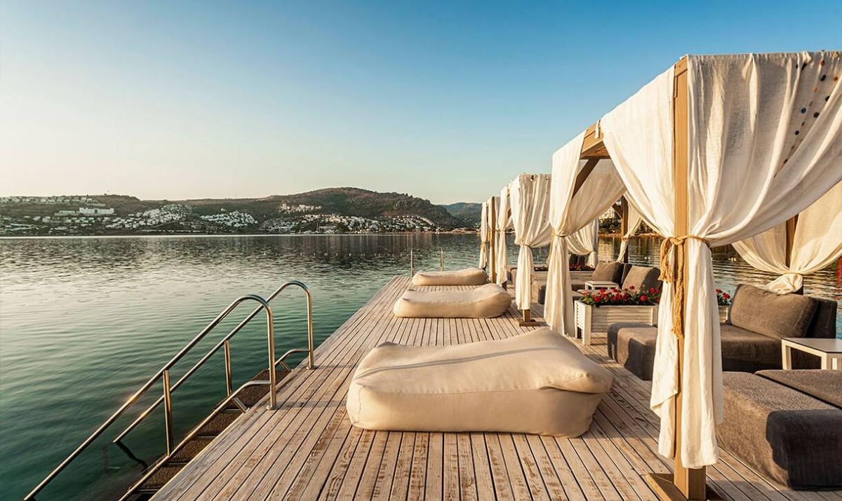 efe tente, efe tente gölge sistemleri, pergola, pergola sistemleri, otomatik pergola, bioclimatik pergola, tente sistemleri, ithal kasetli tente, mafsallı tente, dekoratif tente, gölgelendirme sistemleri, özel tasarım tente, teras kapatma, bahçe gölgelendirme, şezlong minderi, ahşap loca, kabana sistemleri